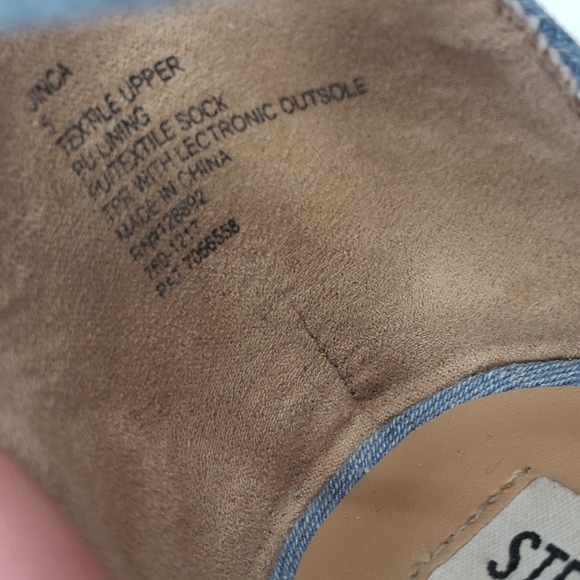 Steve madden denim jinca embroidered sandals - Picture 3 of 4